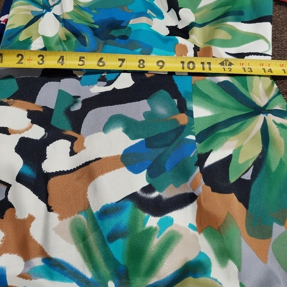 I. N. Studio Women’s Dress Size 8P Floral Print Sleeveless Sheath Knee Length - Picture 11 of 13